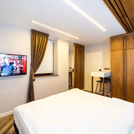 Art'Partment Apartment Брашов Екстериор снимка
