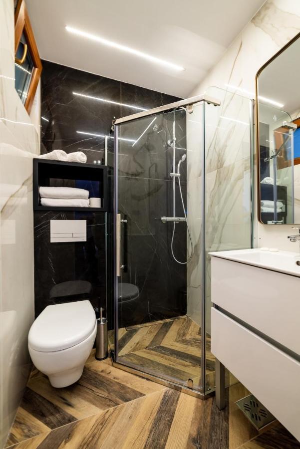 Art'Partment Apartment Брашов Екстериор снимка